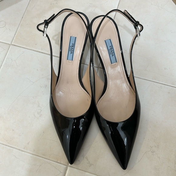 Prada heels - Picture 1 of 4